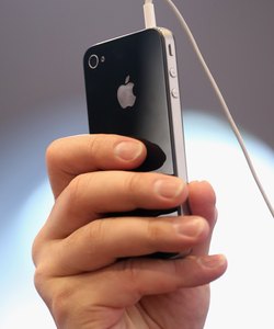 Apple Opens Store In Berlin