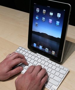Apple Announces Launch Of New Tablet Computer