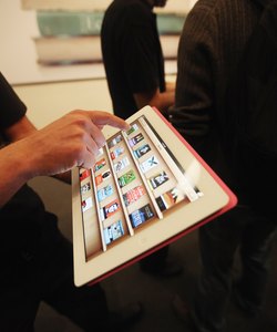 Apple Announces Digital Textbooks Service At Guggenheim