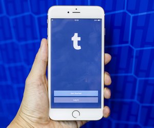 Social Media Apps on Smart Phones