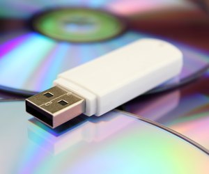 how to download a cd to a flash drive