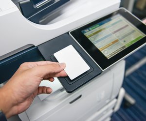 Using the access card on printer to printing the document