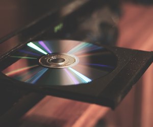Upside Down Disc in Tray