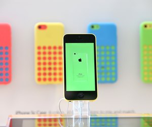 Apple's Latest iPhone Models Go On Sale Across U.S.