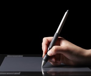 Graphic tablet and hand