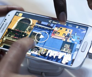 Samsung Debuts Its New Flagship Smartphone, The Galaxy S IV