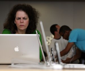 Apple Reports Quarterly Earnings