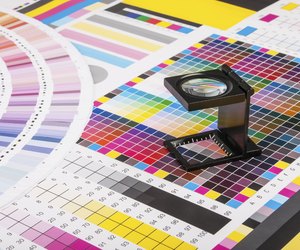 Magnifier and test print