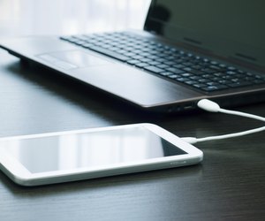 Laptop and tablet data transfer with USB connection