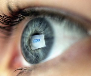Internet Companies Vie For Market Dominance