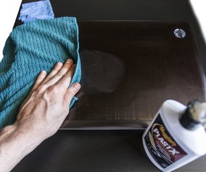 How to Remove Scratches on a Laptop Lid | Techwalla.com