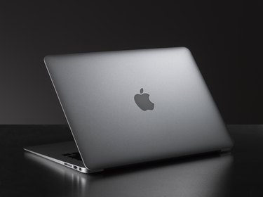 Macbook Air.