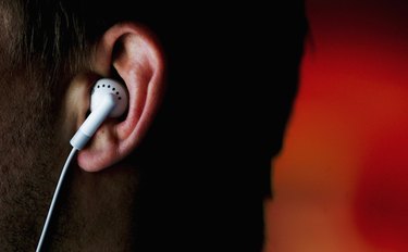 iPods Linked To Hearing Problems