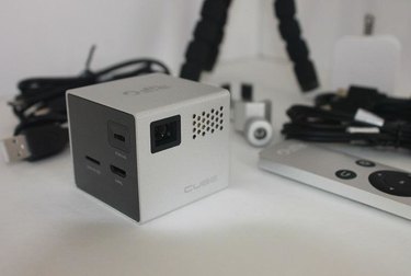 Picture of the RIF6 Cube Mobile Projector