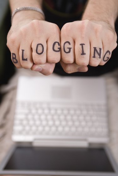 Blogging hands