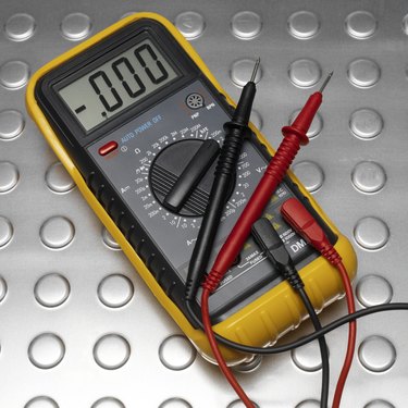 Voltage meter