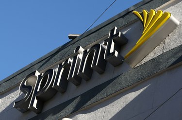 Sprint-Nextel To Lay Off 8,000 In Effort To Cut Costs