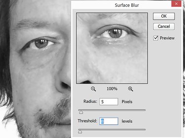 Surface Blur window with Preview