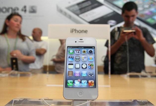 Apple's New iPhone 4s Goes On Sale