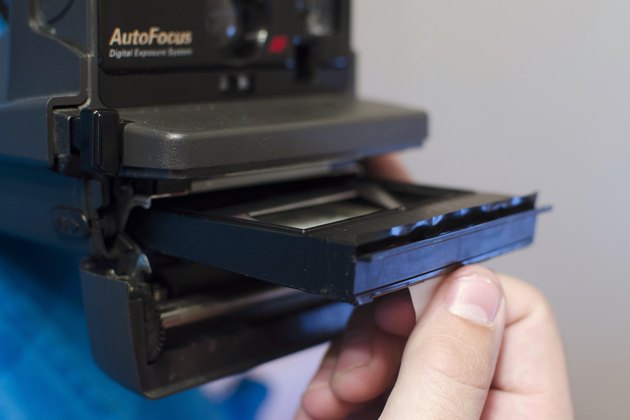 How to Change Batteries on the Polaroid 600 OneStep Express | Techwalla