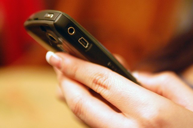 How Do I Trace Anonymous Cell Phone Text Messages? | Techwalla