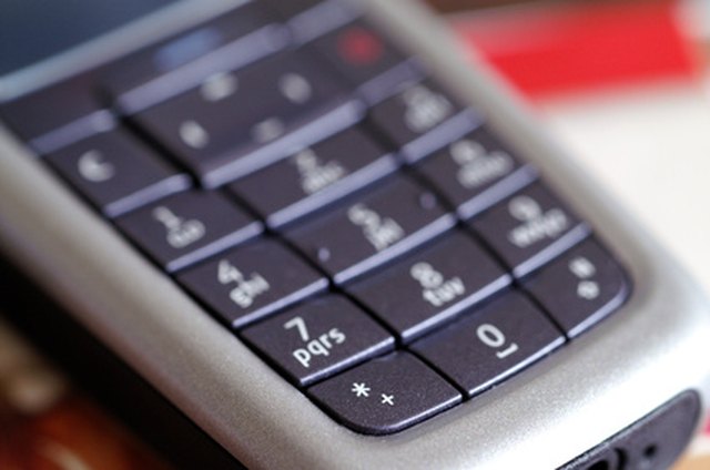 How to Turn on a Kyocera Phone | Techwalla