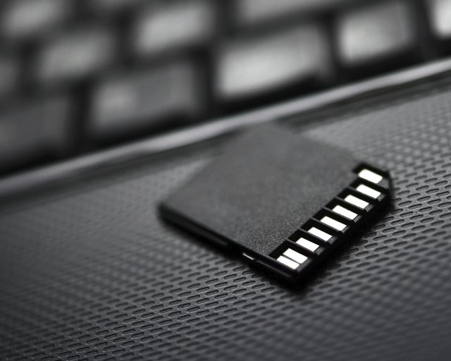 The Difference Between Sd Sdhc Memory Cards Techwalla The Difference Between Sd Sdhc Memory Cards Techwalla