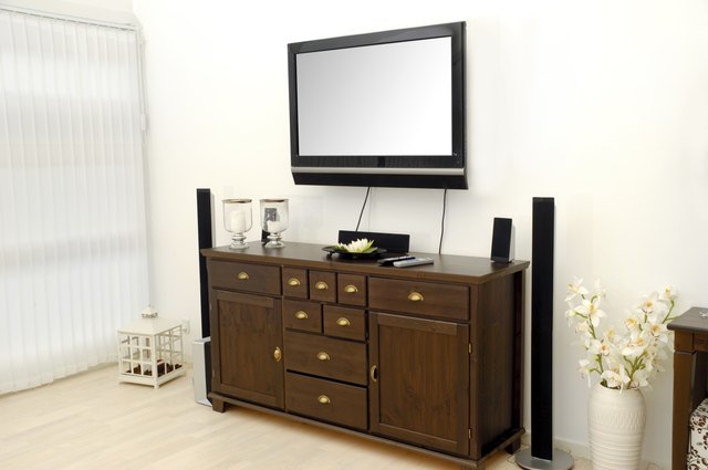 What Is The Best Height For A Flat Screen TV Techwalla