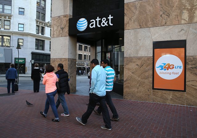 How to Check If I'm Eligible for an Upgrade With AT&T